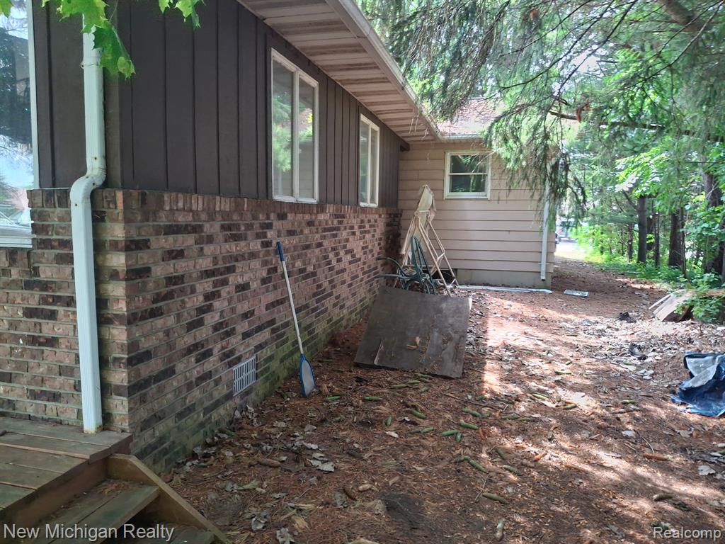 2433 Willow Street Property Photo 4