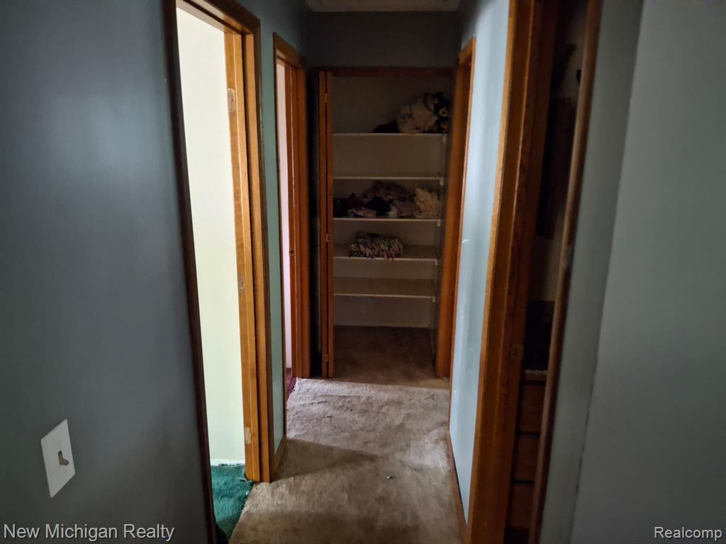 2433 Willow Street Property Photo 8