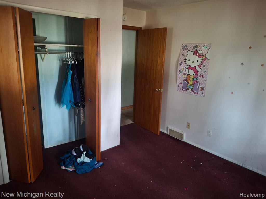 2433 Willow Street Property Photo 14