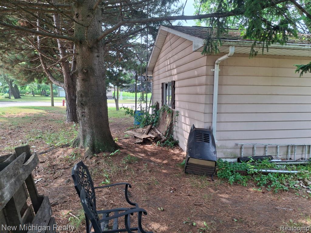 2433 Willow Street Property Photo 32