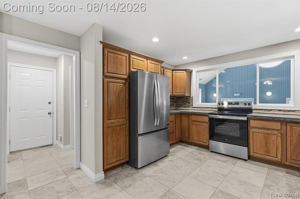 3326 Shorewood Avenue Property Photo 11