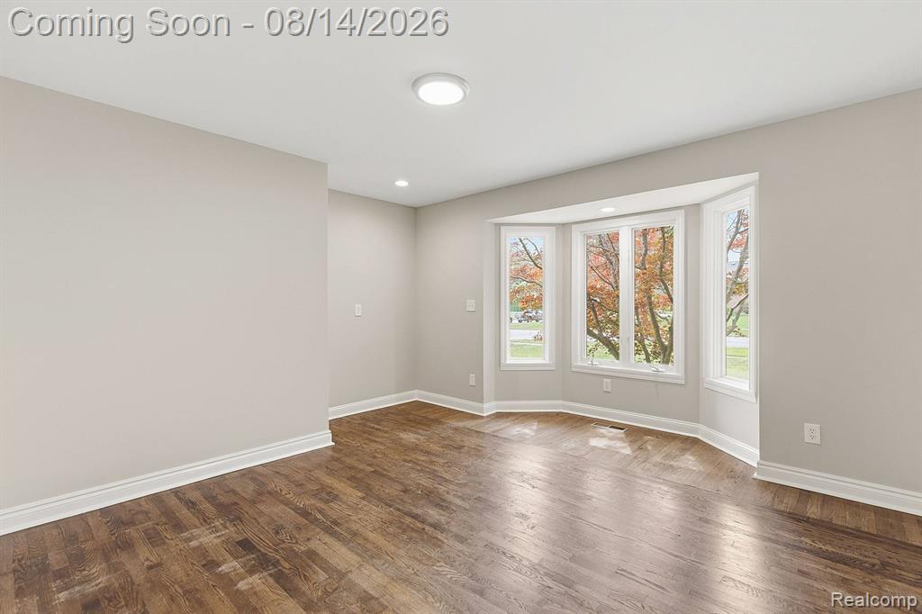 3326 Shorewood Avenue Property Photo 16