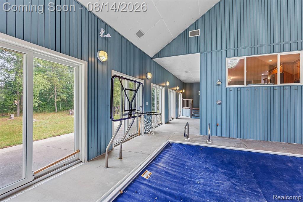 3326 Shorewood Avenue Property Photo 25