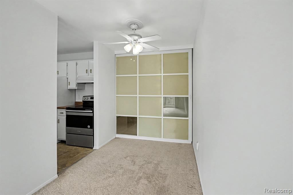 833 Bloomfield Village Boulevard Property Photo 4