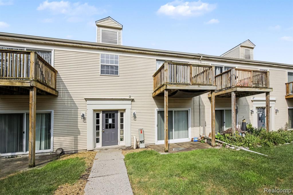 833 Bloomfield Village Boulevard Property Photo 15