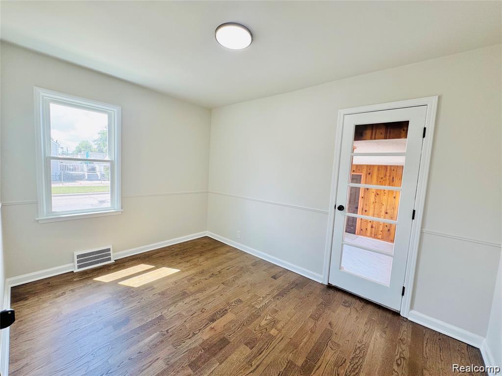 12796 Pullman Street Property Photo 10