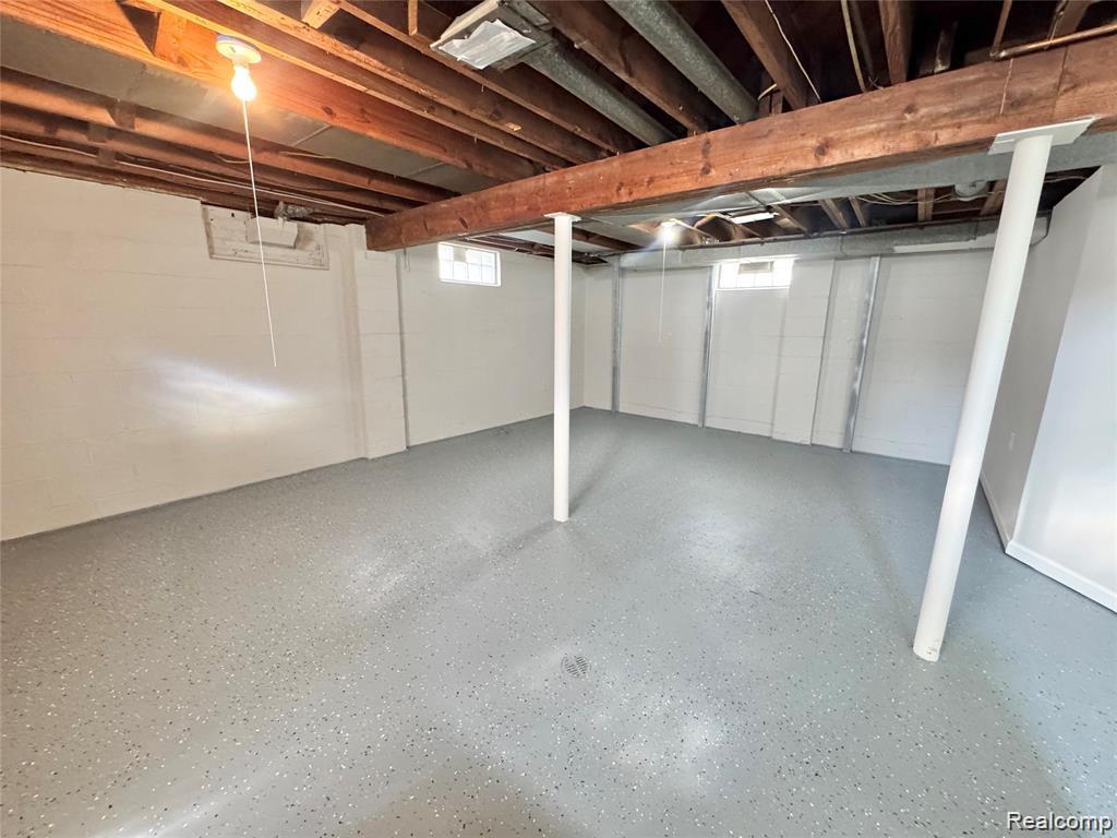 12796 Pullman Street Property Photo 18