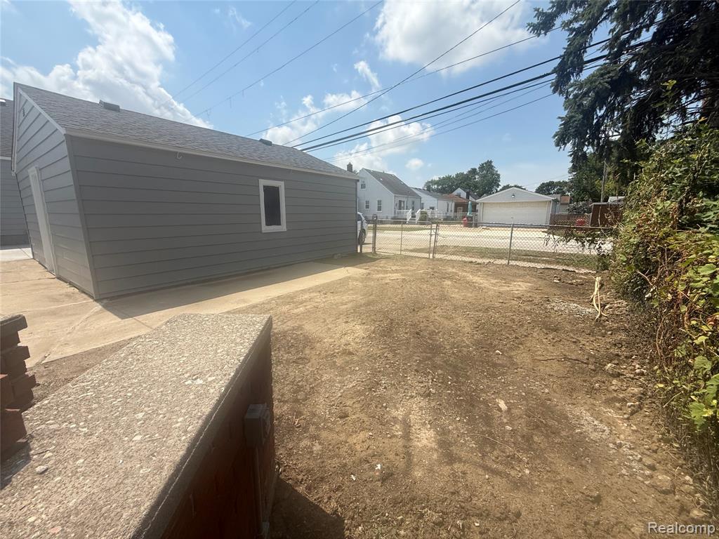 12796 Pullman Street Property Photo 23