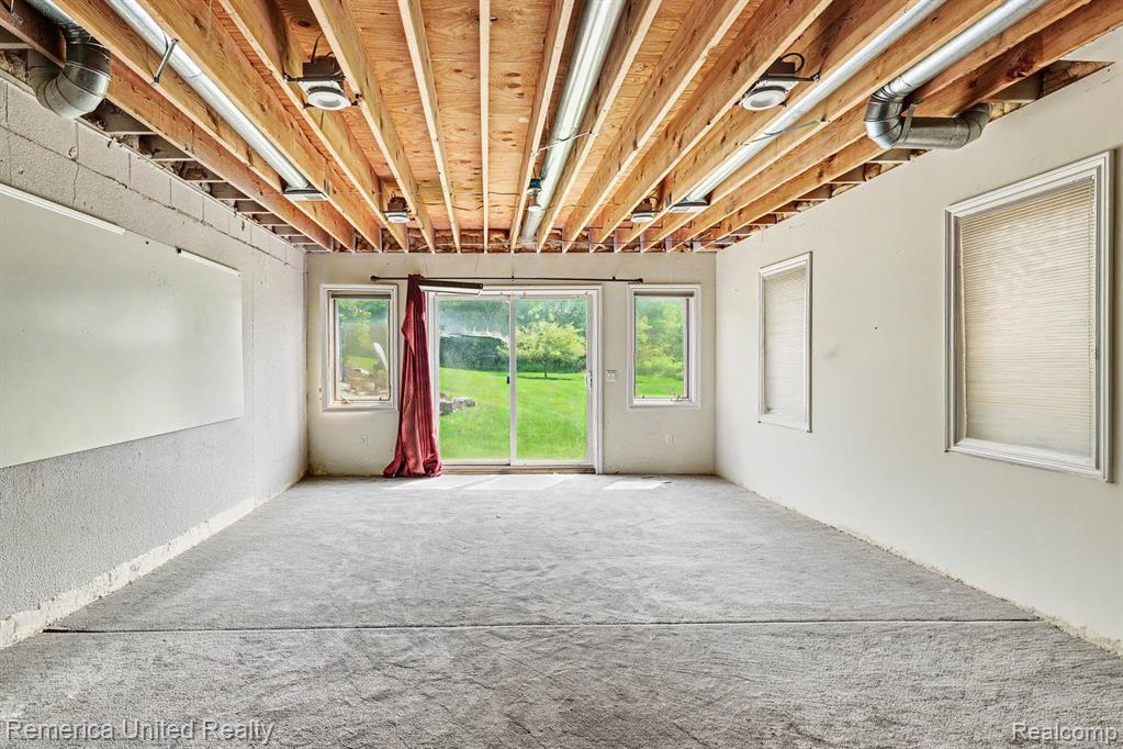 3099 Beach Lake Drive Property Photo 34