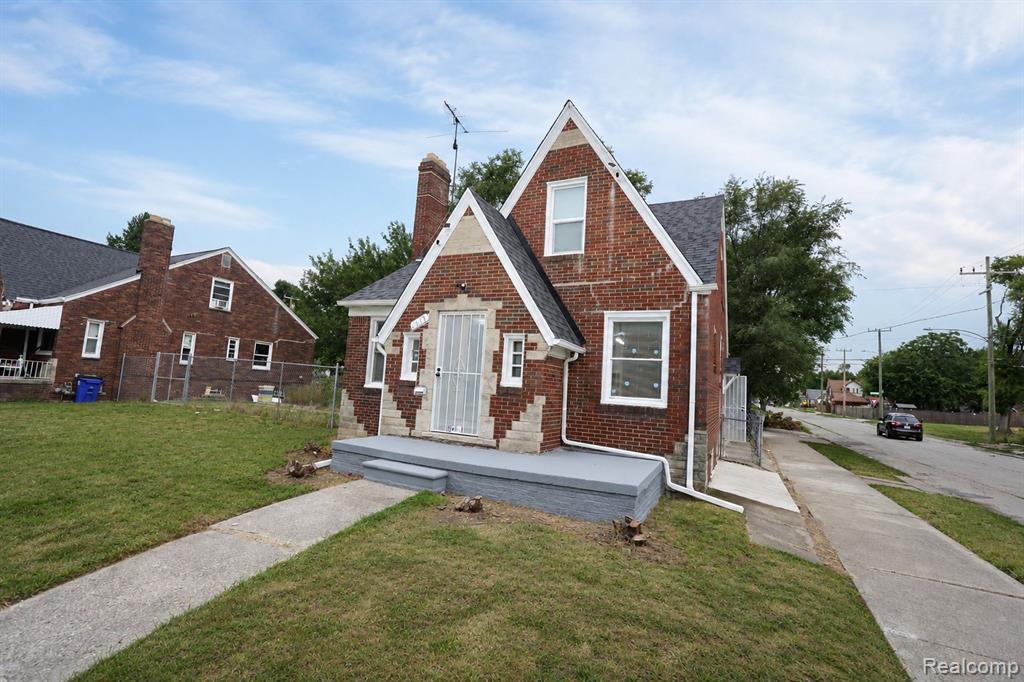9817 Somerset Avenue Property Photo 28