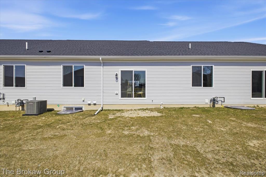 1437 Lincoln Street Property Photo 5