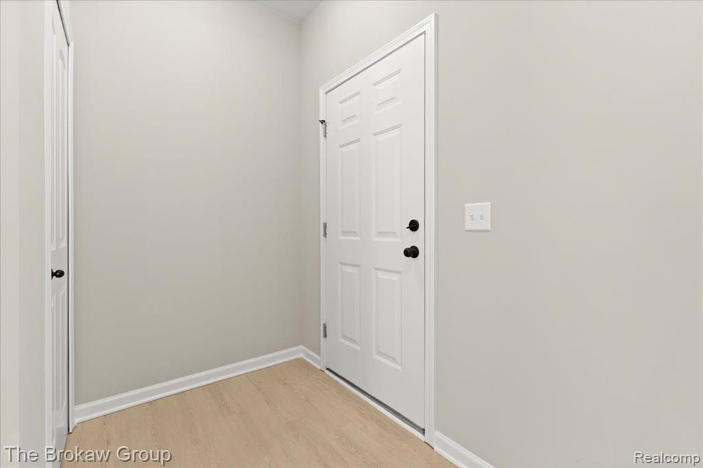1437 Lincoln Street Property Photo 6