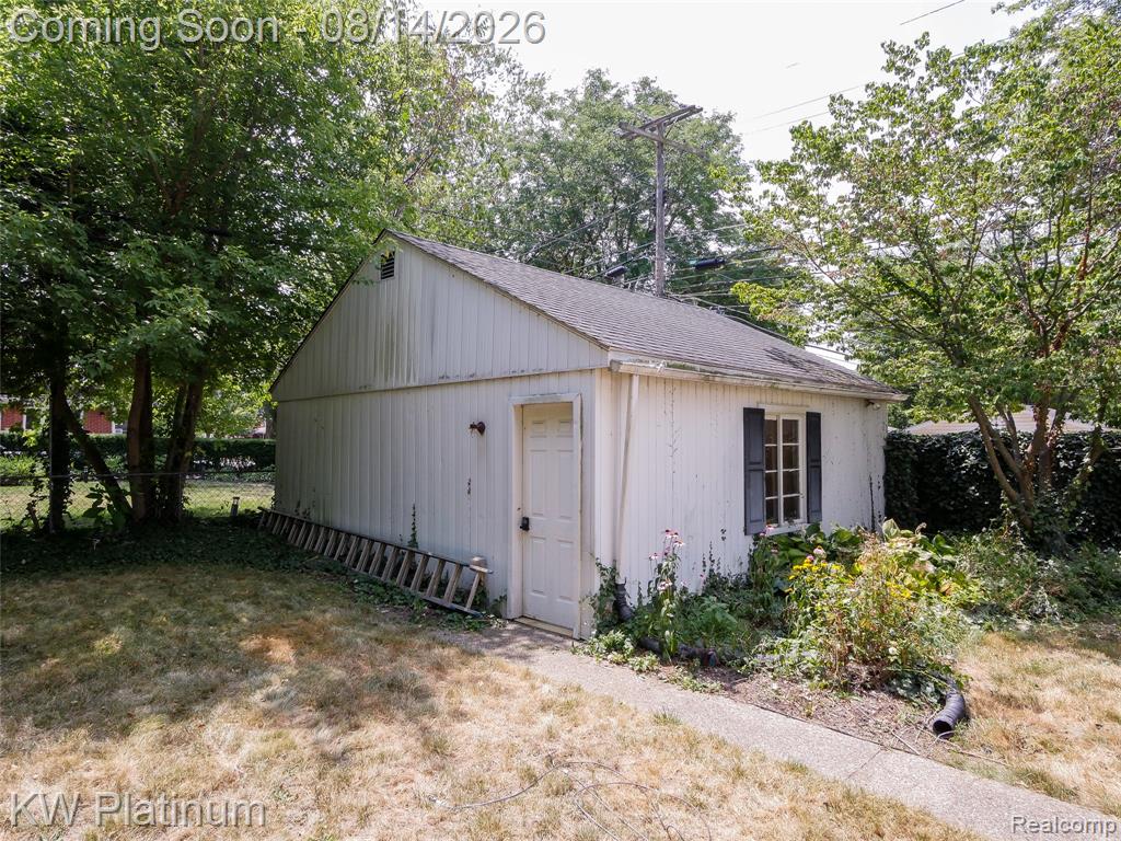 657 Hawthorne Road Property Photo 24