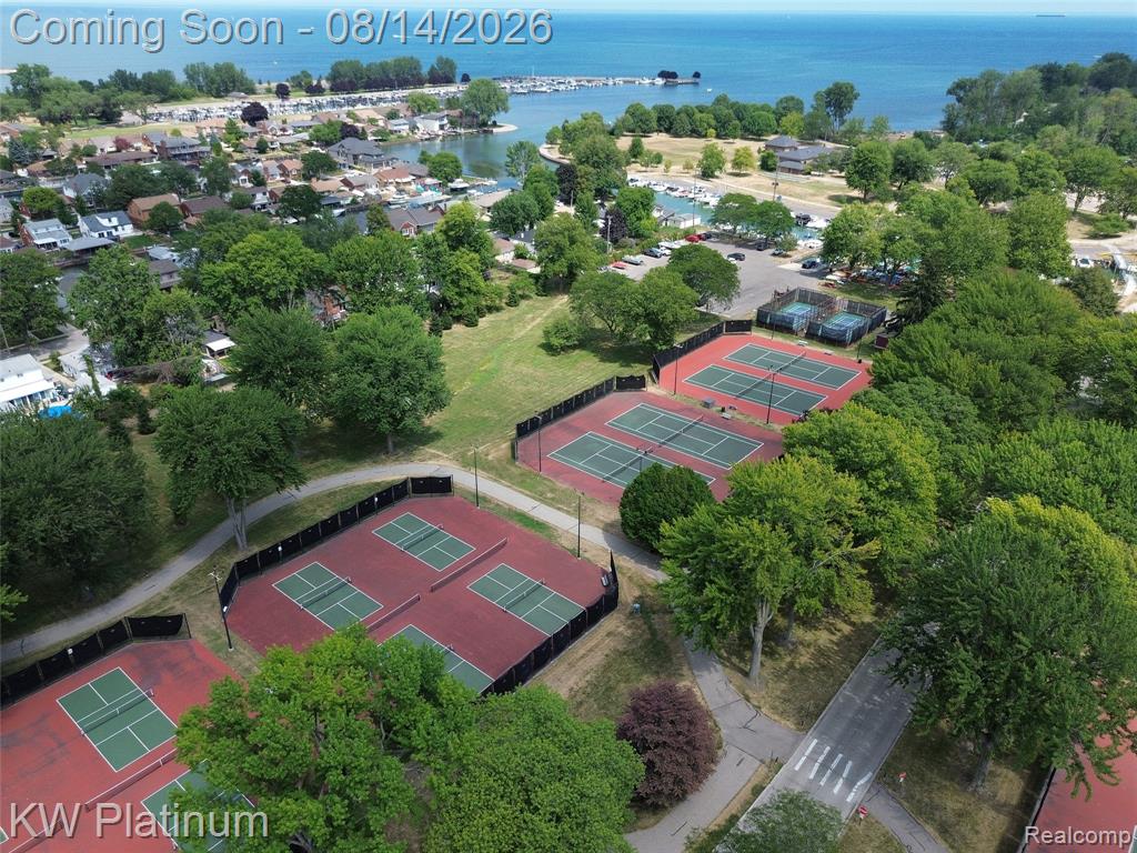 657 Hawthorne Road Property Photo 28