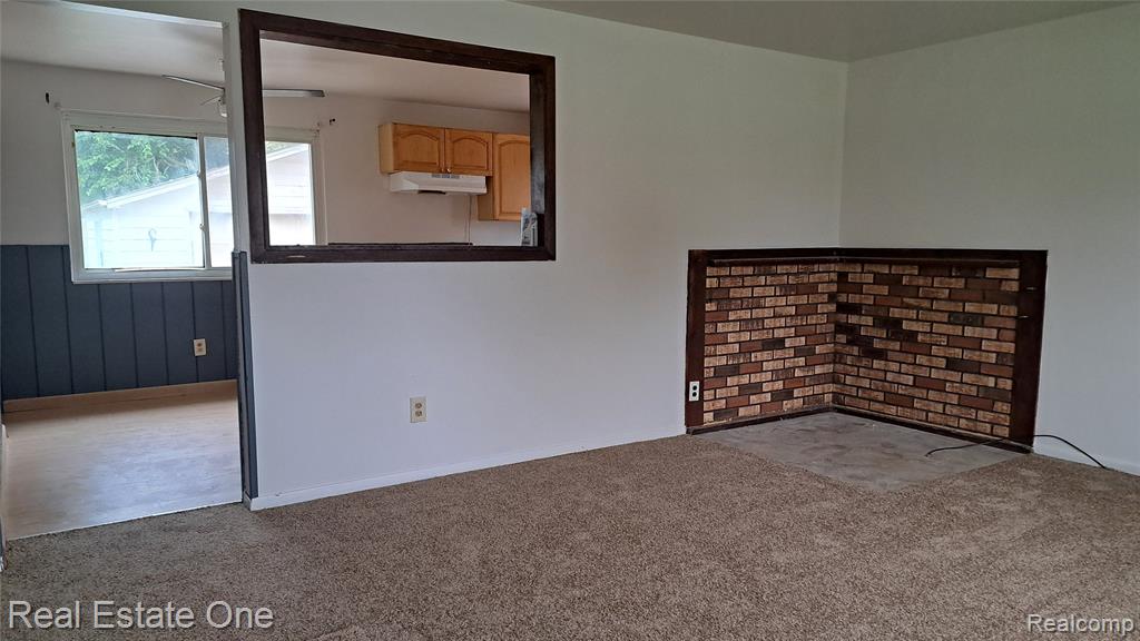30525 Cherry Avenue Property Photo 4