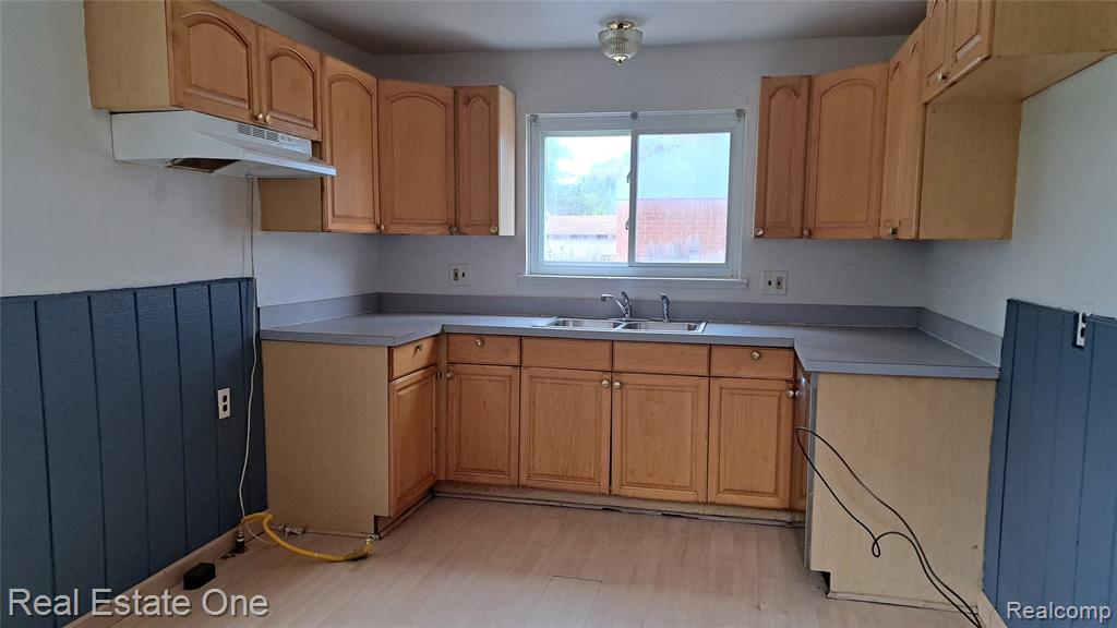 30525 Cherry Avenue Property Photo 5