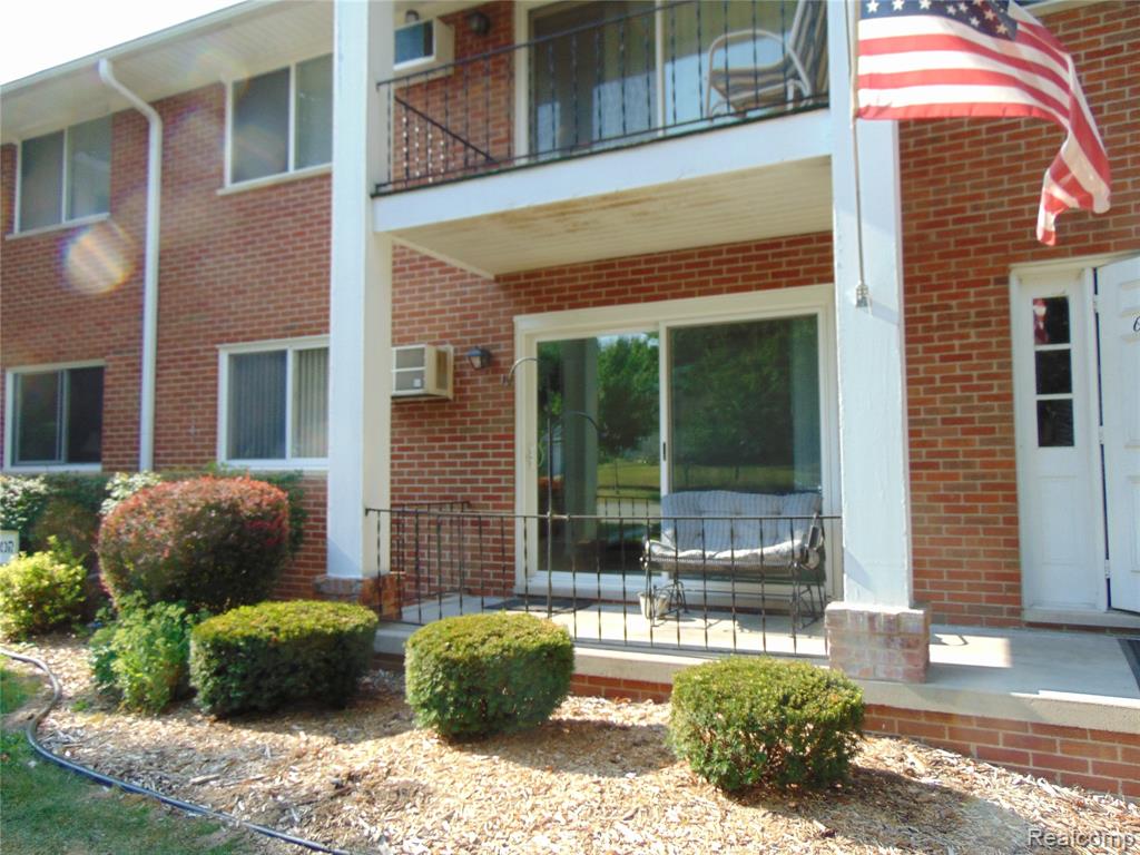 120 Weston Street Property Photo 1
