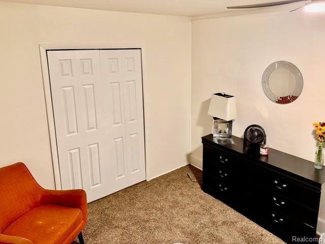 371 Piper Boulevard Property Photo 9
