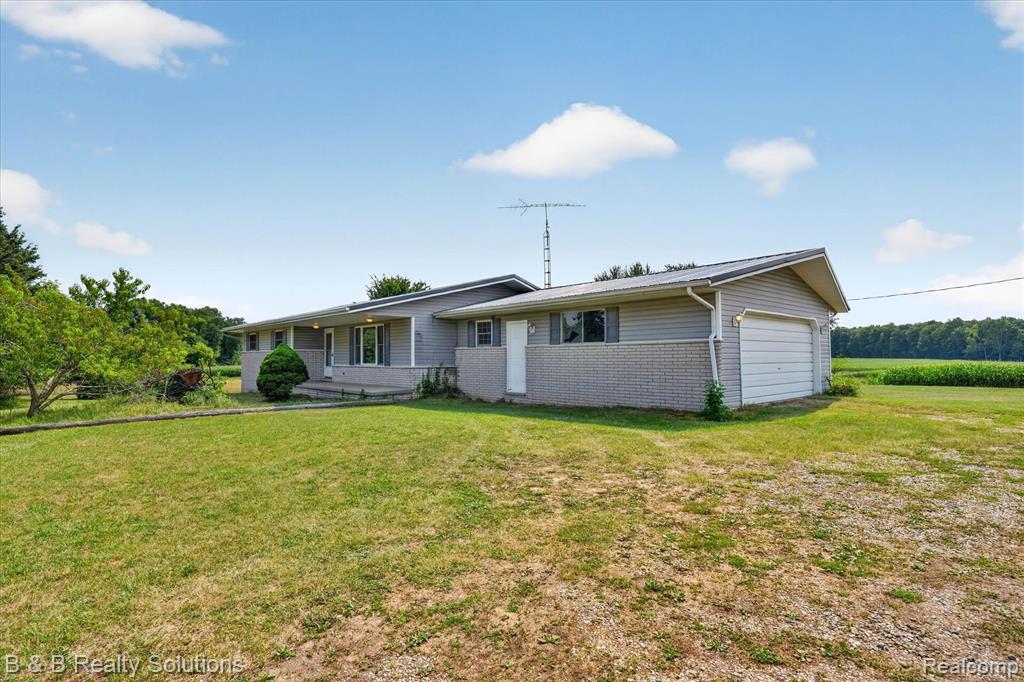 6605 Patrick Road Property Photo 1