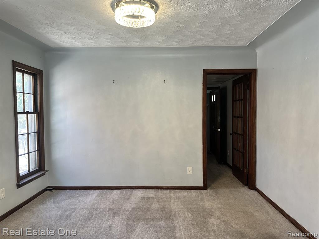 16760 Winthrop Street Property Photo 4