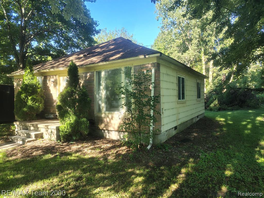 22500 Sumpter Road Property Photo 2