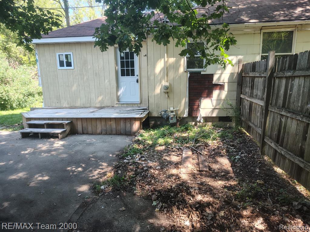 22500 Sumpter Road Property Photo 4
