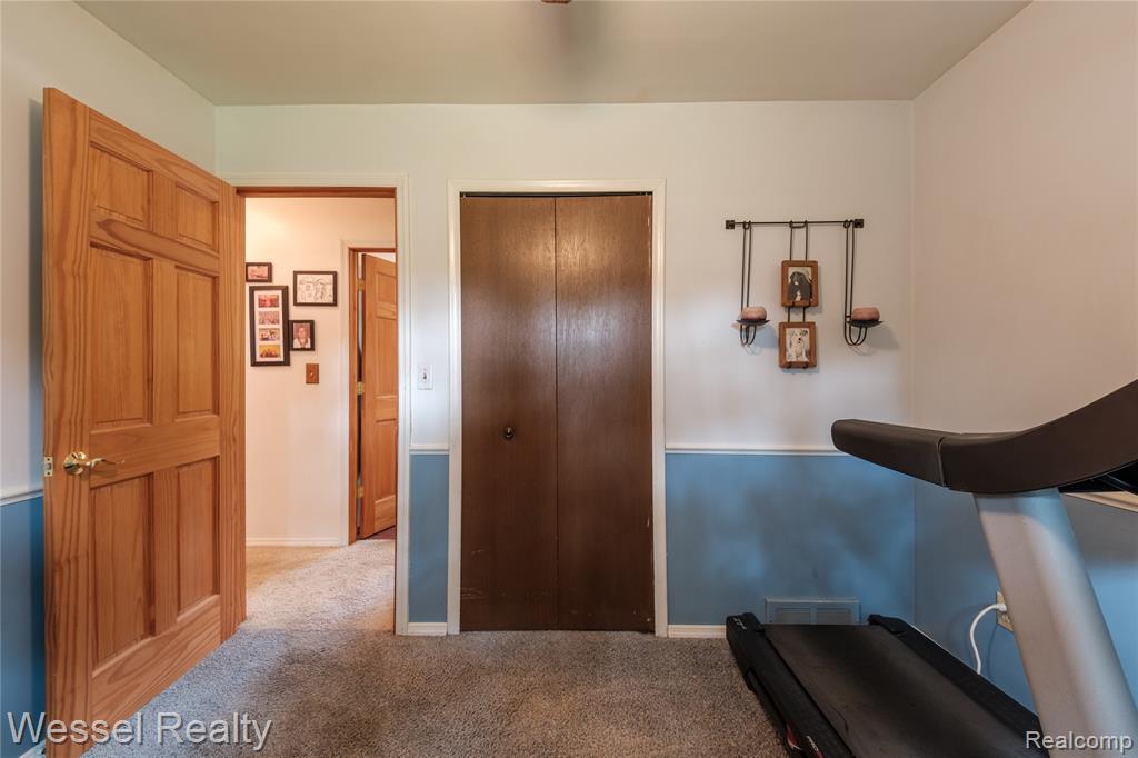 2444 Howe Street Property Photo 16