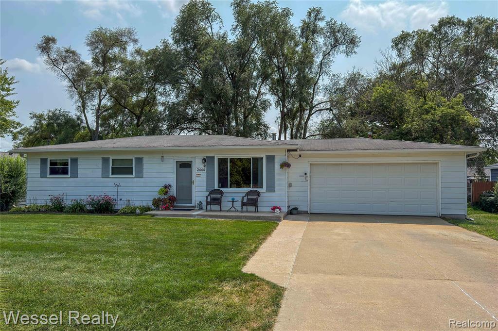 2444 Howe Street Property Photo 31