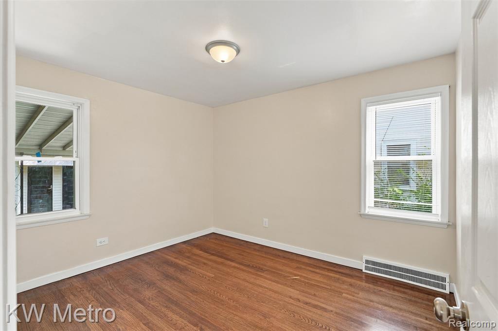 8626 Brace Street Property Photo 5