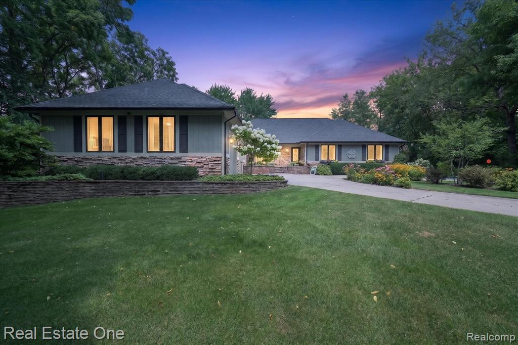 8690 Maxi Court Property Photo 1