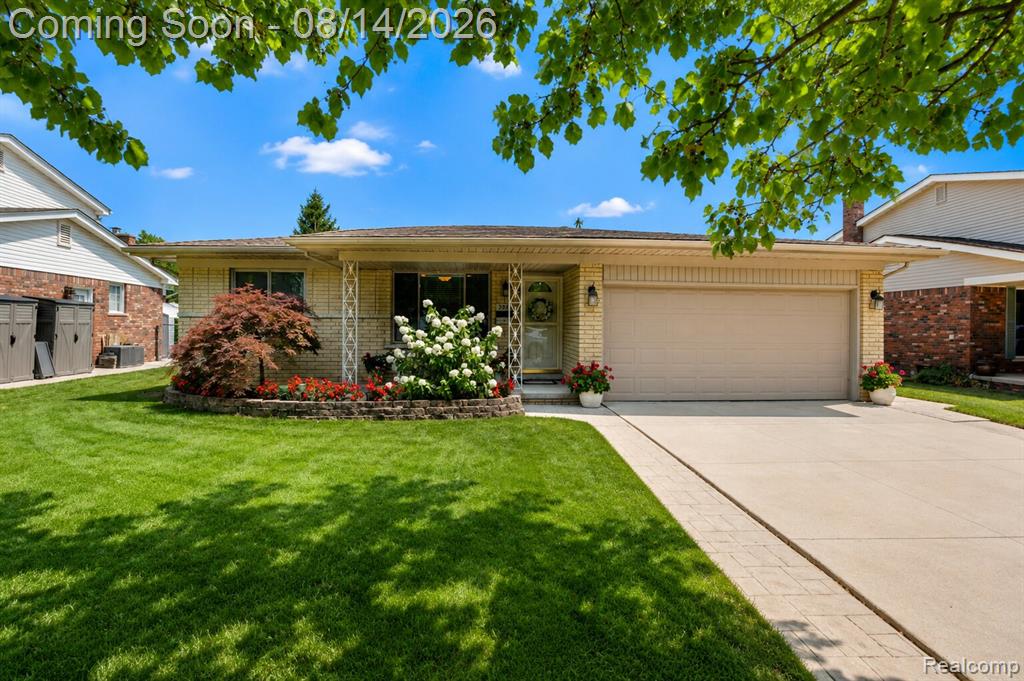 2730 Rhodes Drive Property Photo 1