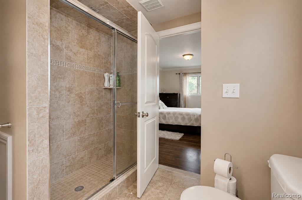 2730 Rhodes Drive Property Photo 15