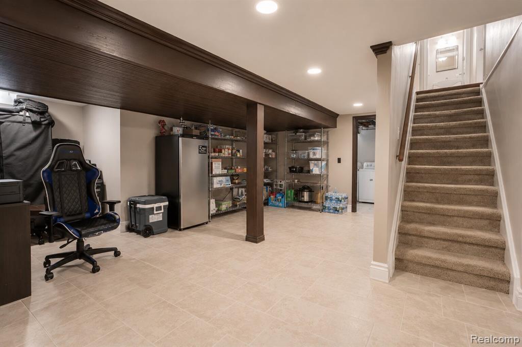 2730 Rhodes Drive Property Photo 21