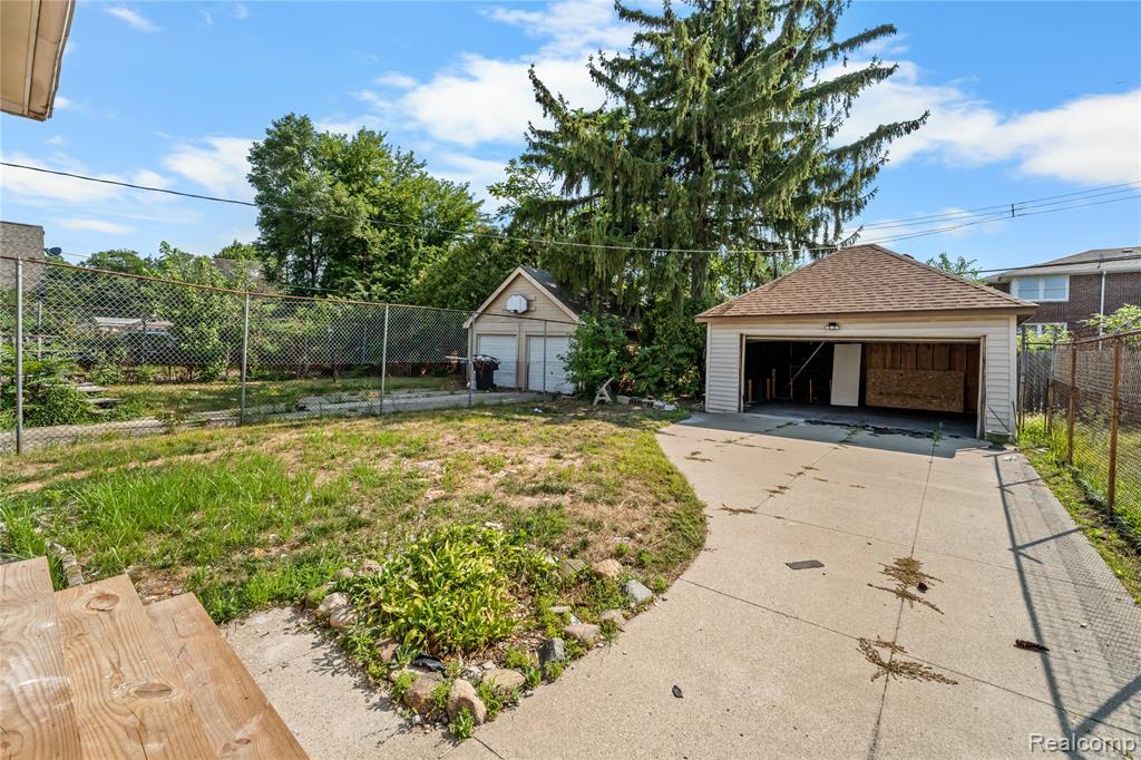16224 Parkside Street Property Photo 19