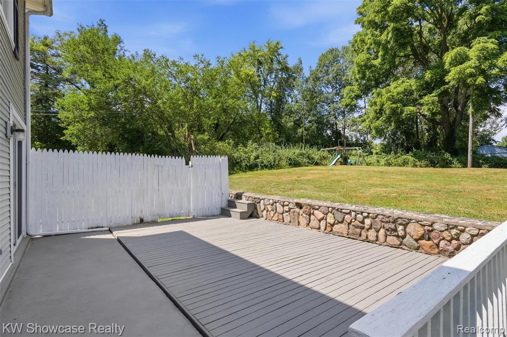 2220 Wixom Road Property Photo 5