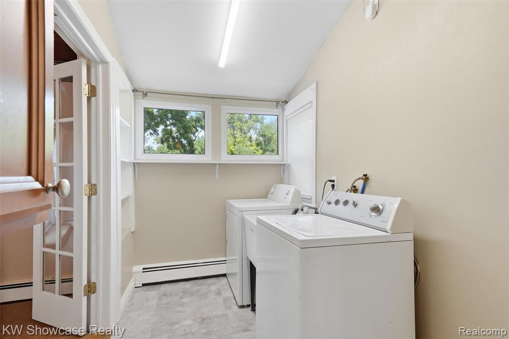 2220 Wixom Road Property Photo 15