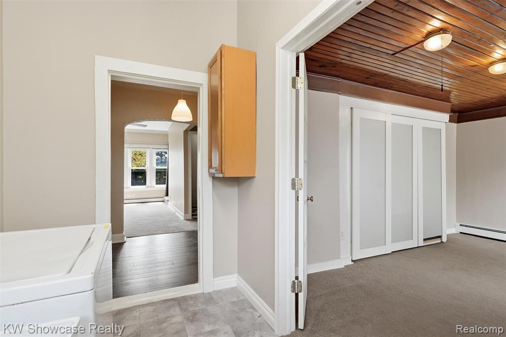 2220 Wixom Road Property Photo 16
