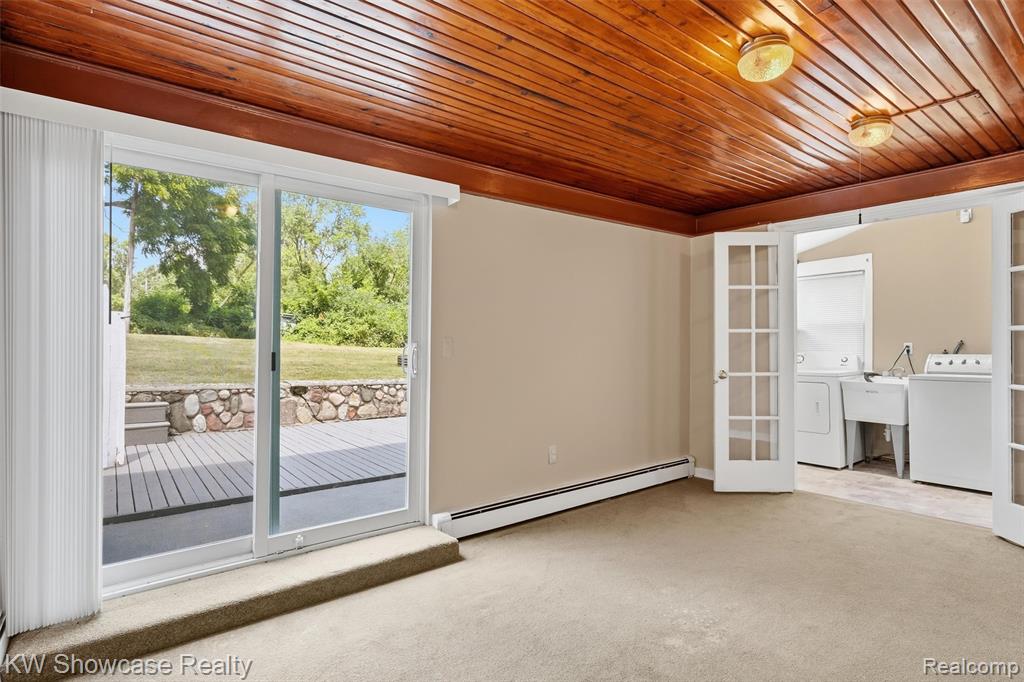 2220 Wixom Road Property Photo 17