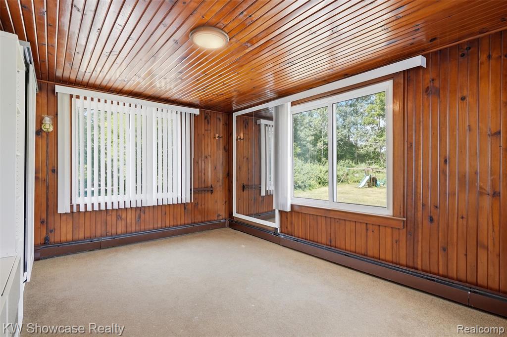 2220 Wixom Road Property Photo 27