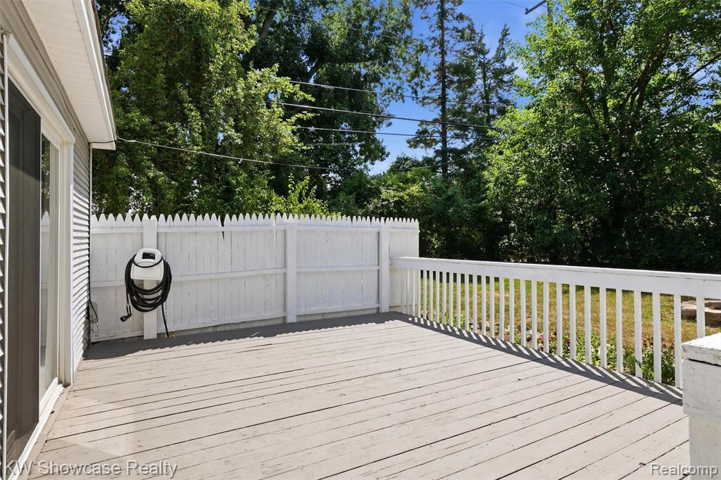 2220 Wixom Road Property Photo 33