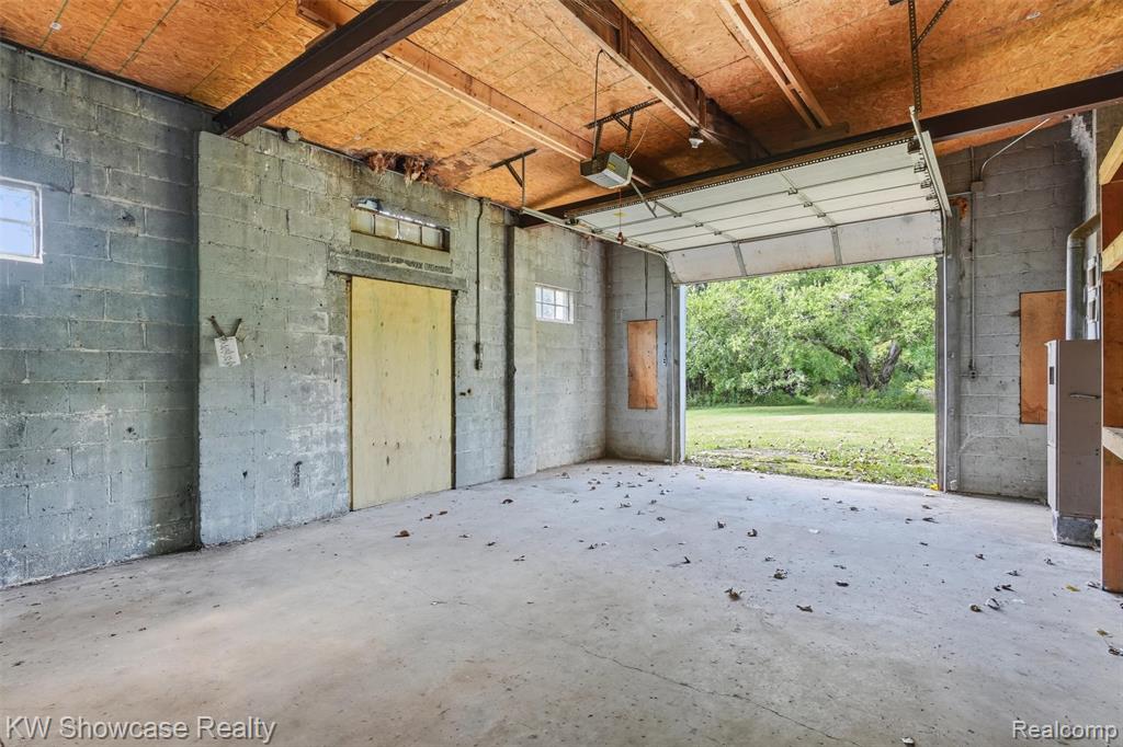 2220 Wixom Road Property Photo 88