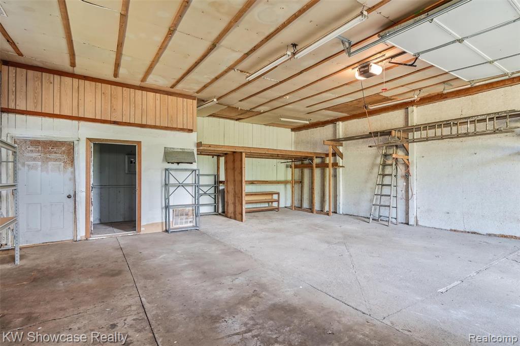 2220 Wixom Road Property Photo 95