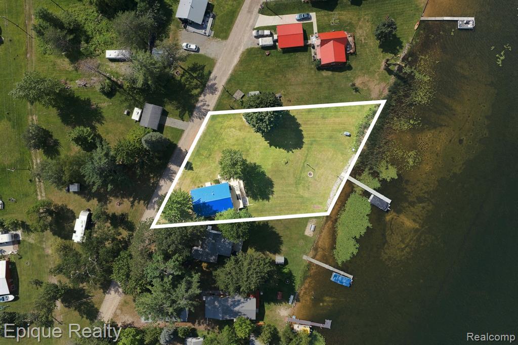 8946 Thomas Street Property Photo 6