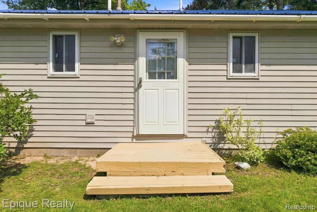 8946 Thomas Street Property Photo 7