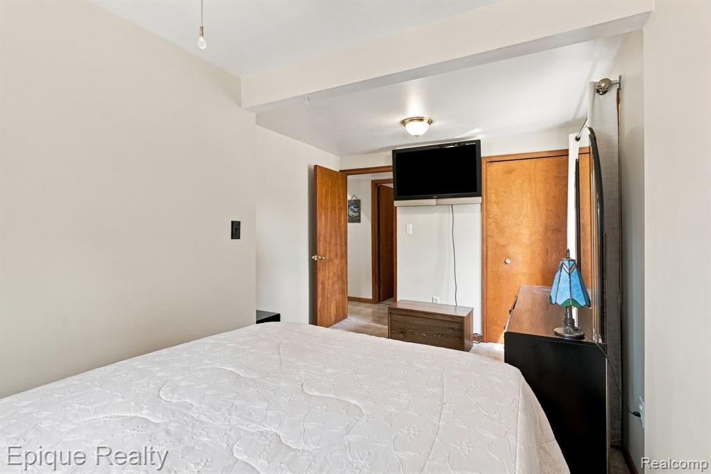 8946 Thomas Street Property Photo 30