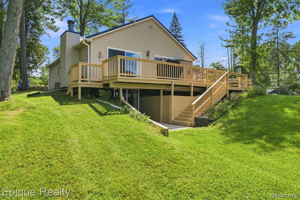 8946 Thomas Street Property Photo 33