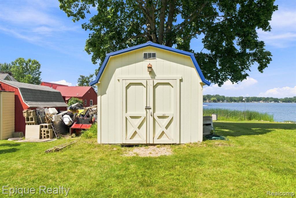 8946 Thomas Street Property Photo 41