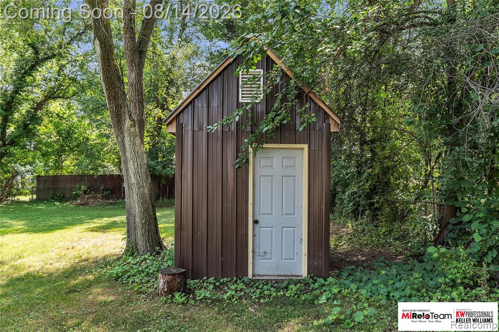 8300 Pacton Drive Property Photo 35