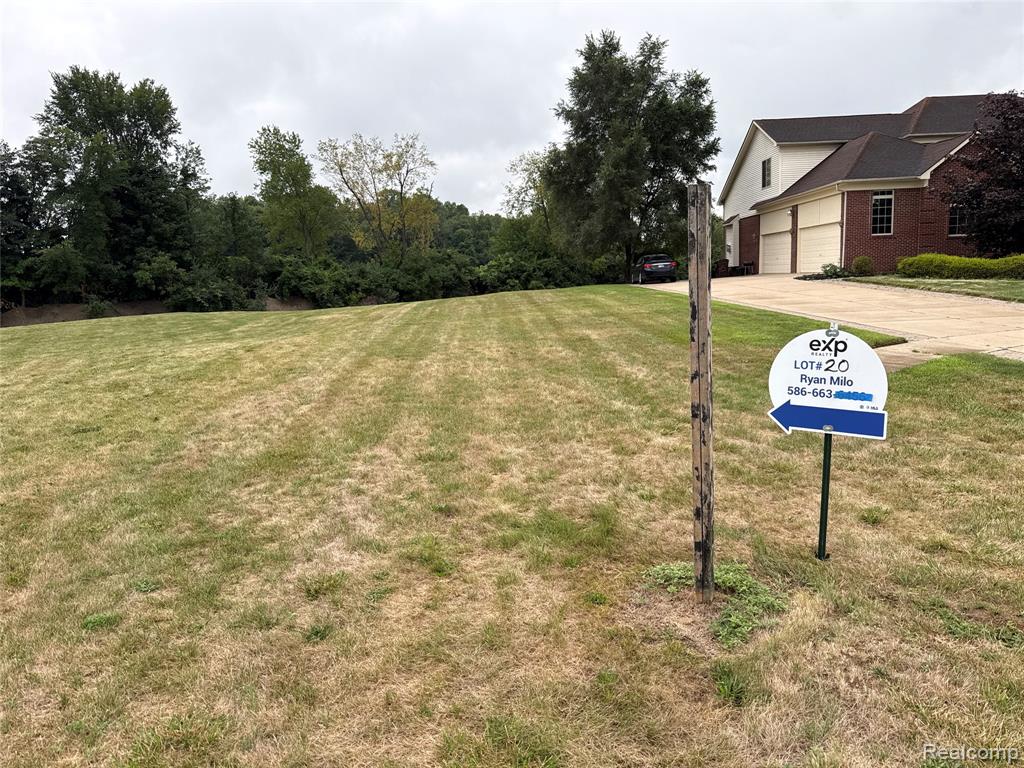 10164 Sherman Circle Property Photo 2