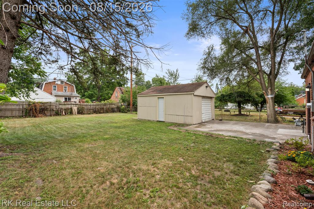 19488 Brady Property Photo 33